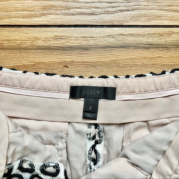 Size 2 💗 JCREW punch eyelet shorts — blush excellent condition - Picture 3 of 3
